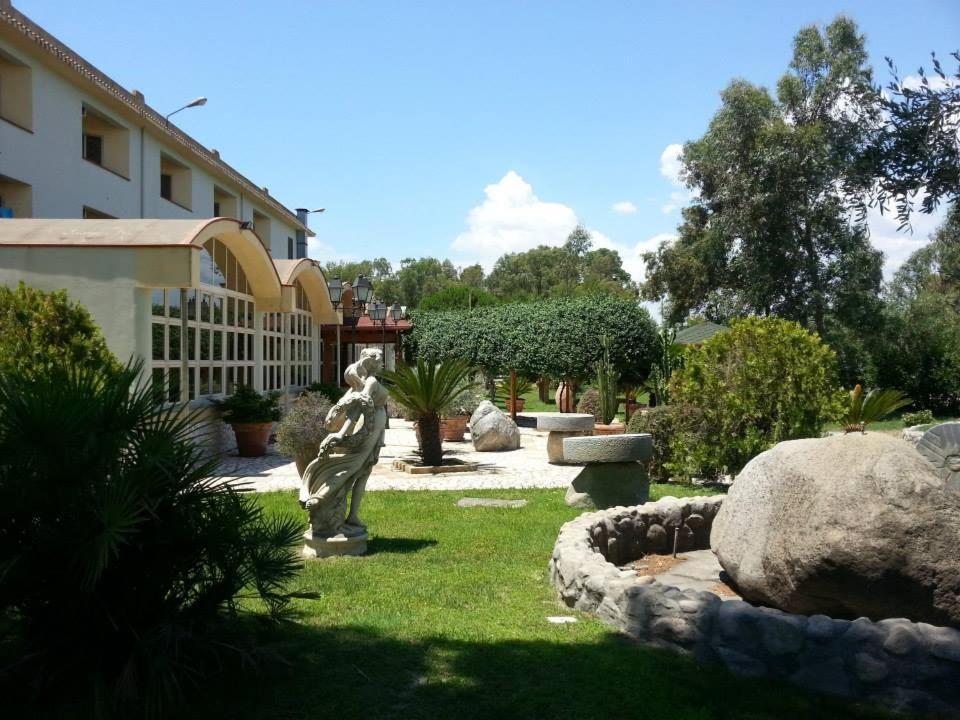 Hotel Park Jonio Steccato di Cutro Esterno foto